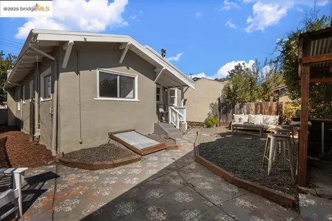 $995,000 | 1342 Russell Street, Berkeley, CA 94702