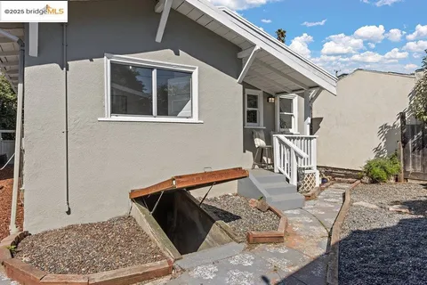 $995,000 | 1342 Russell Street, Berkeley, CA 94702