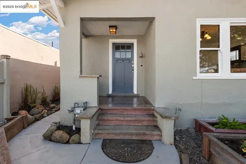 $995,000 | 1342 Russell Street, Berkeley, CA 94702