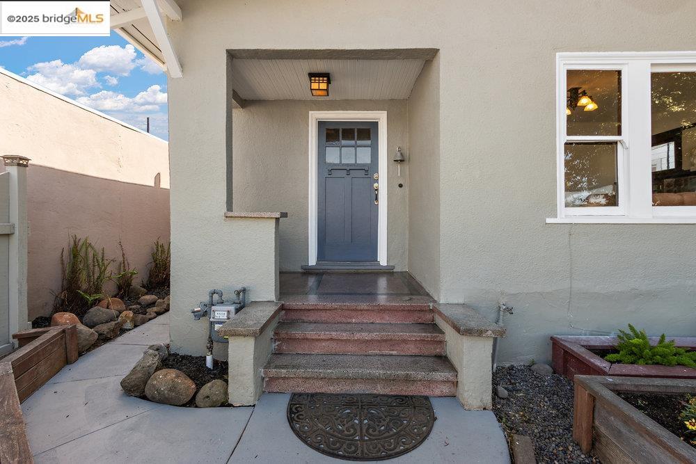 1342 Russell Street Berkeley, CA 94702 - Photo 7 of 47