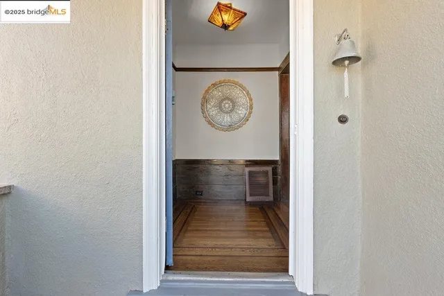 $995,000 | 1342 Russell Street, Berkeley, CA 94702