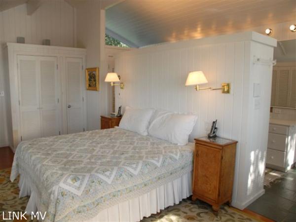 41 Tilton Road Chilmark, MA 02535 - Photo 16 of 27 Master Bedroom