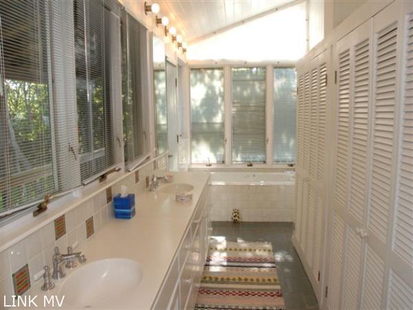41 Tilton Road Chilmark, MA 02535 - Photo 17 of 27 Master Bath