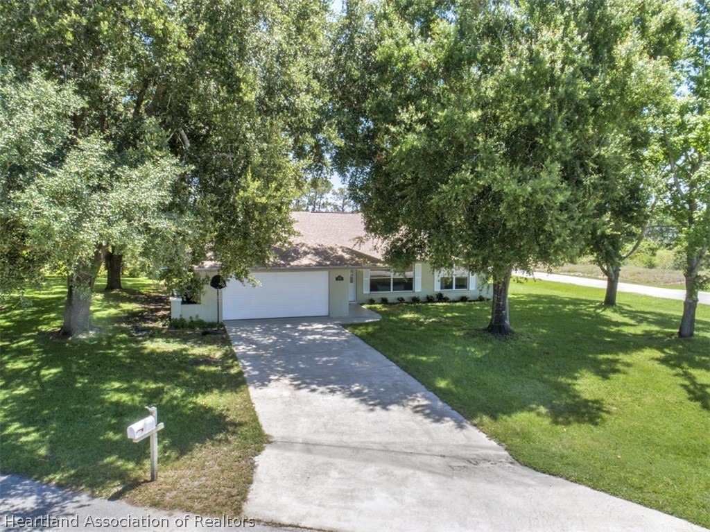 4501 Del Rio Court Sebring, FL 33875 - Photo 18 of 36 Gallery Image 18