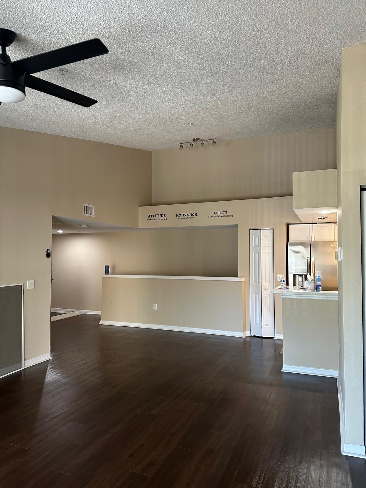 4197 Haverhill Road, Unit 215 West Palm Beach, FL 33417 - Photo 7 of 17 WhatsApp Image 2025-03-01 at 12.54.08_7c