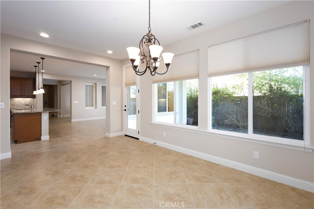 775 Mahogany Santa Maria, CA 93455 - Photo 9 of 34 Dining Room