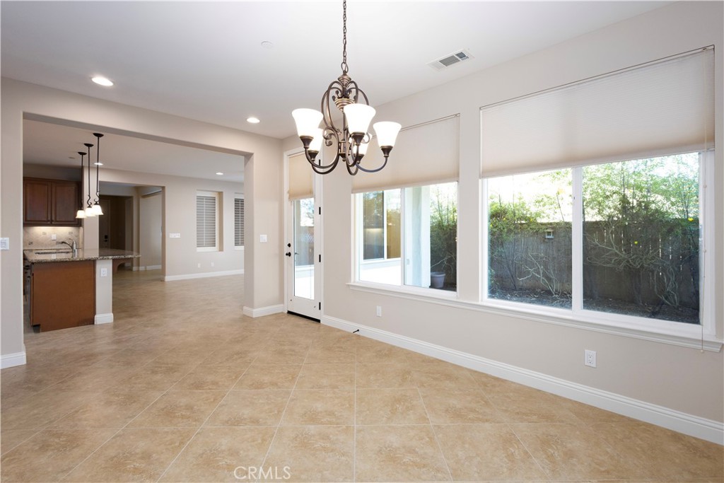 775 Mahogany Santa Maria, CA 93455 - Photo 9 of 34 Dining Room