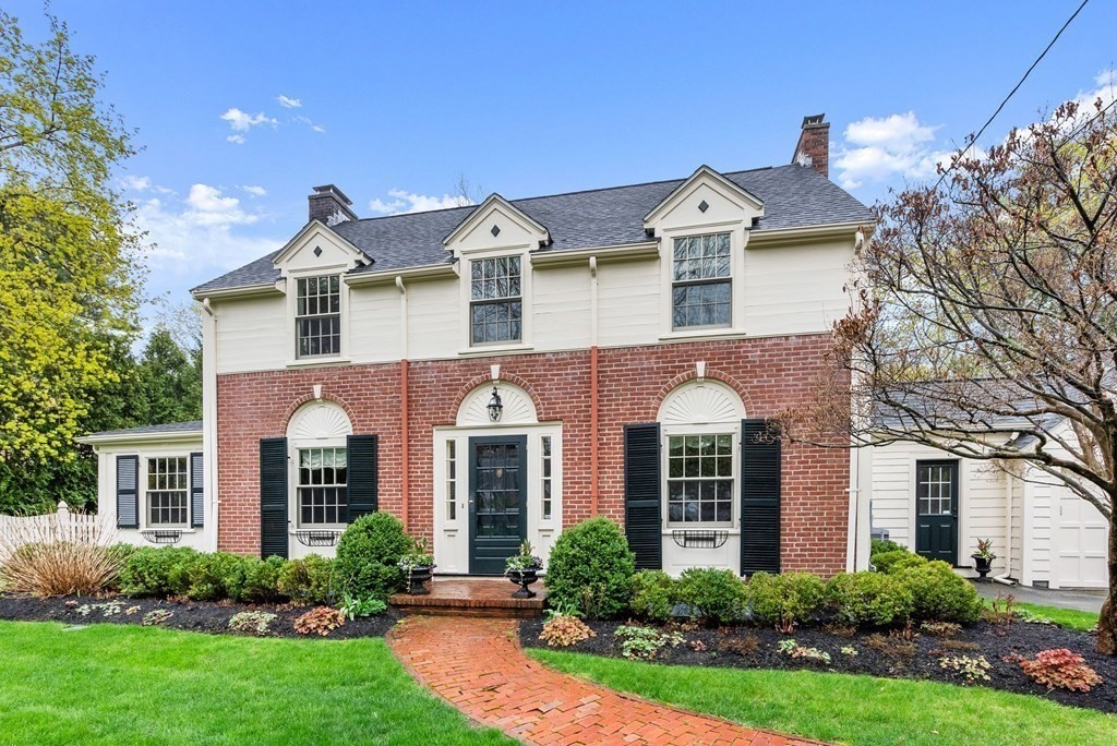 3 Viles Street Weston, MA 02493 - Photo 2 of 25 front view of a house with a yard