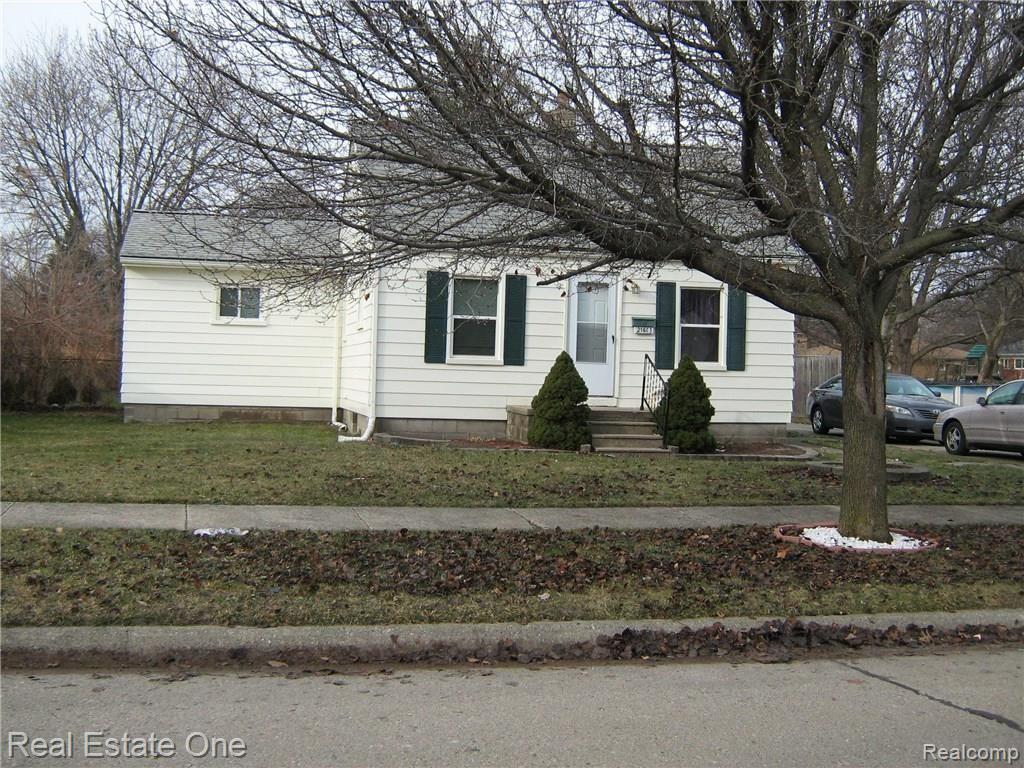 21601 Doepfer Road Warren, MI 48091 - Photo 1 of 13
