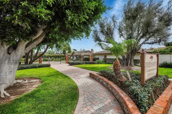 $549,999 | 13902 Yorba Street, Unit 14C, Tustin, CA 92780