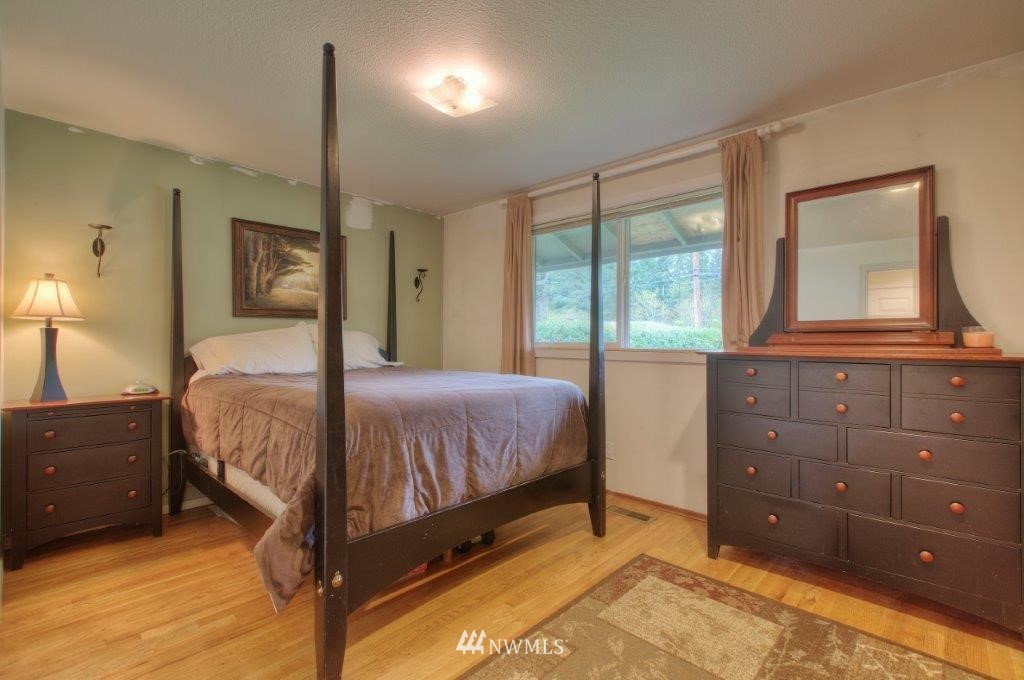 15059 Southeast 113th Street Renton, WA 98059 - Photo 14 of 22