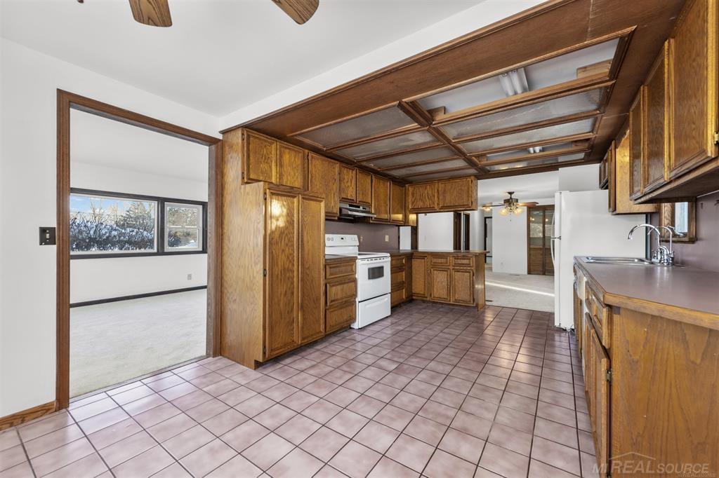 69455 Hicks Road Armada, MI 48005 - Photo 8 of 47