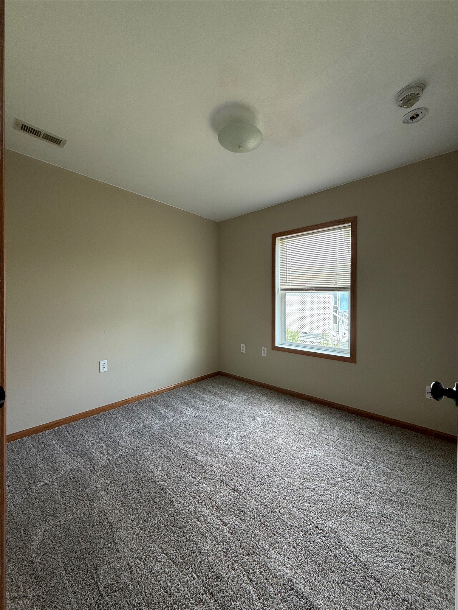 643 Grantsdale Road, Unit 25 Hamilton, MT 59840 - Photo 6 of 11 Gallery Image 6