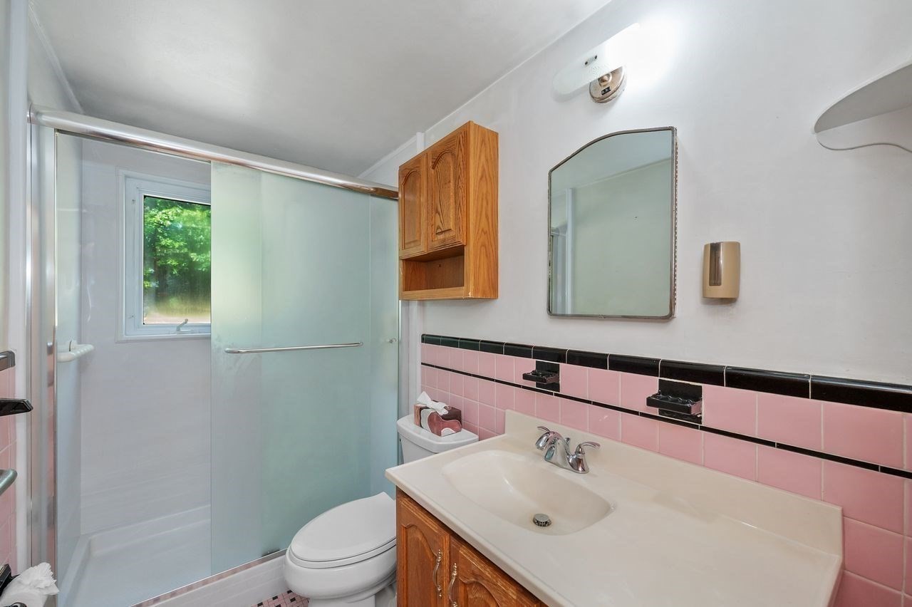 195 Temple Road Waltham, MA 02452 - Photo 11 of 33 Gallery Image 11