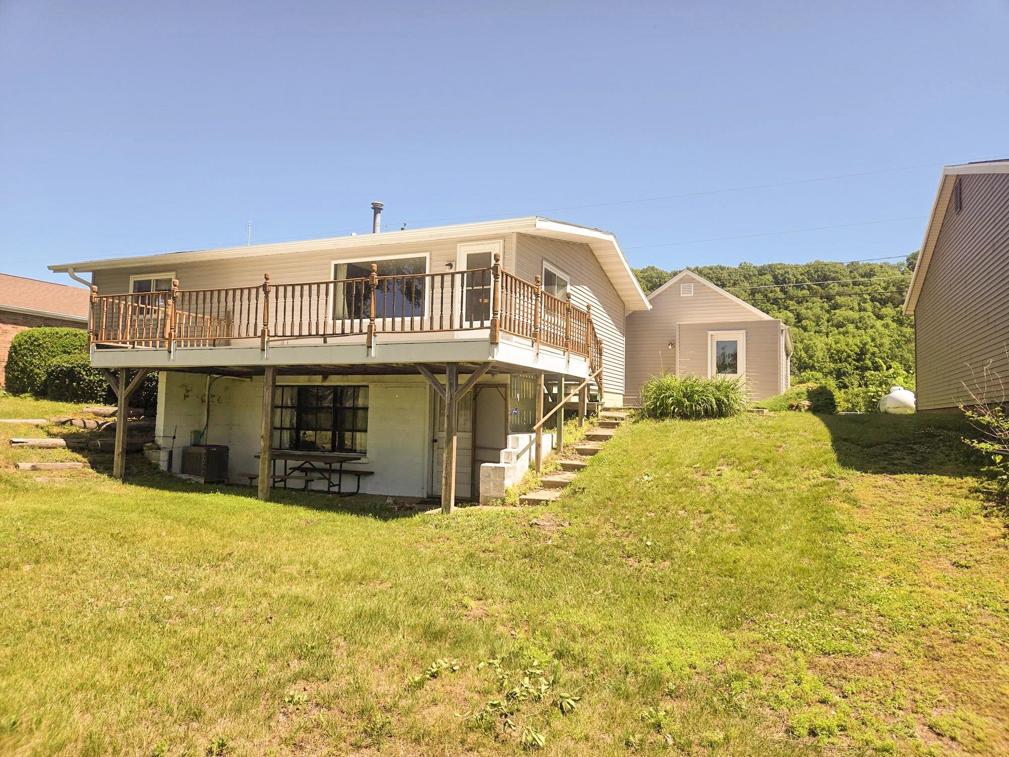 1216 Jack Oak Road Cassville, WI 53806 - Photo 11 of 20