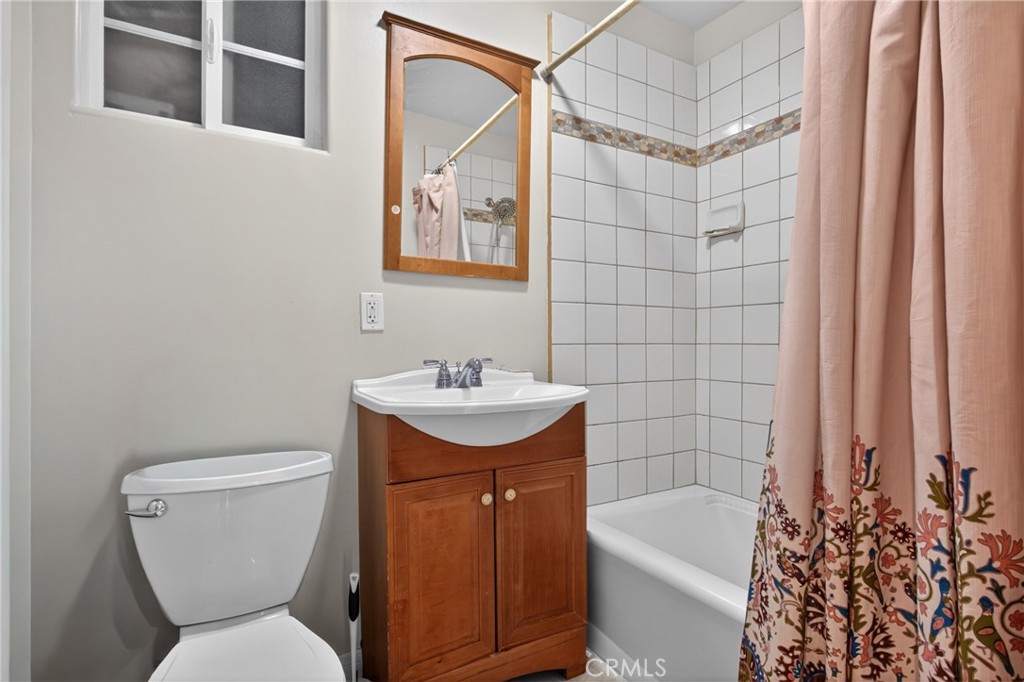6624 Rhea Avenue Reseda, CA 91335 - Photo 21 of 50