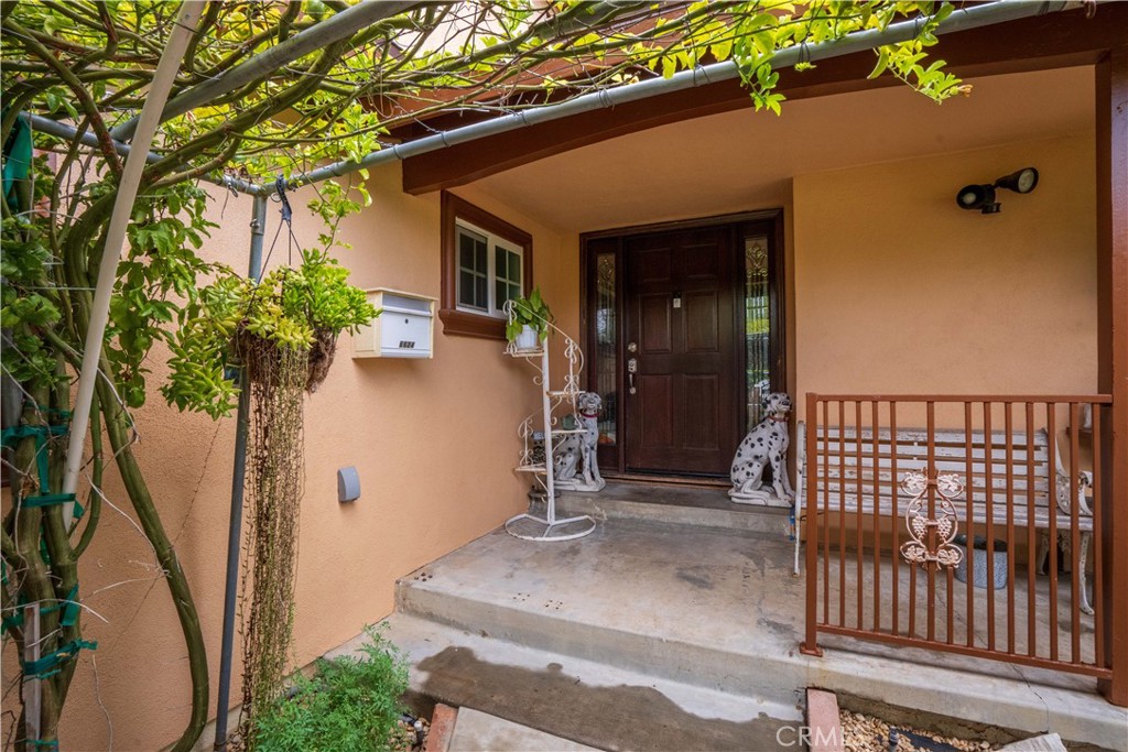 6624 Rhea Avenue Reseda, CA 91335 - Photo 4 of 50