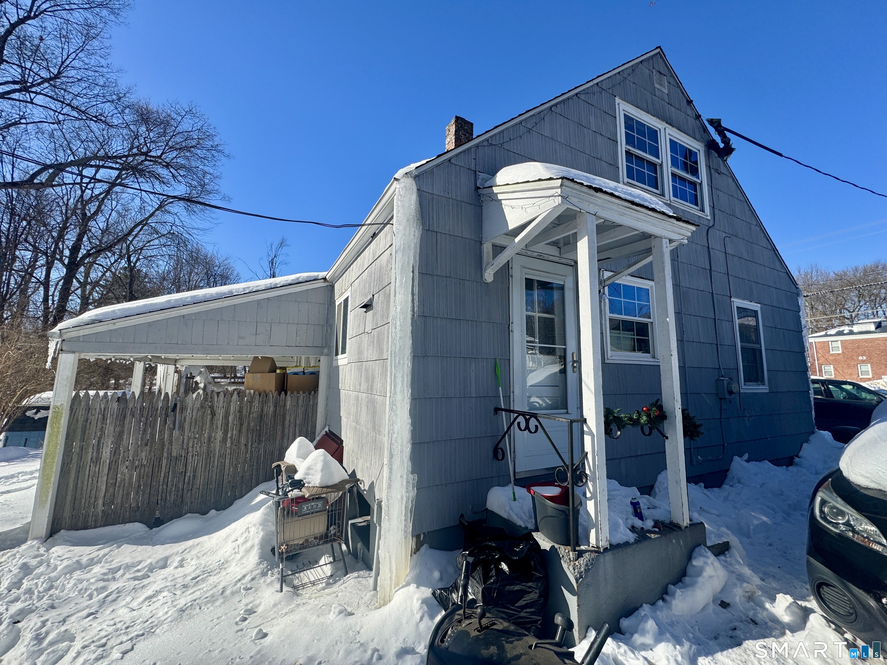 84 Middle Turnpike West Manchester, CT 06040 - Photo 2 of 13