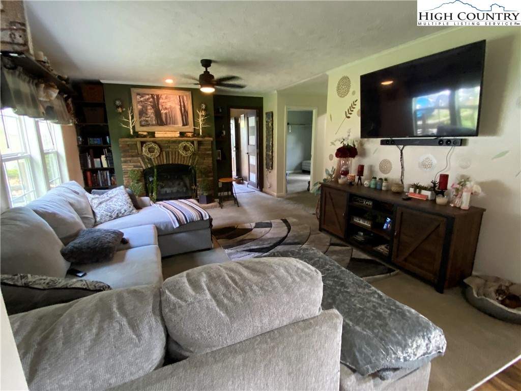 2316 Old Barrett Road Ennice, NC 28623 - Photo 17 of 47