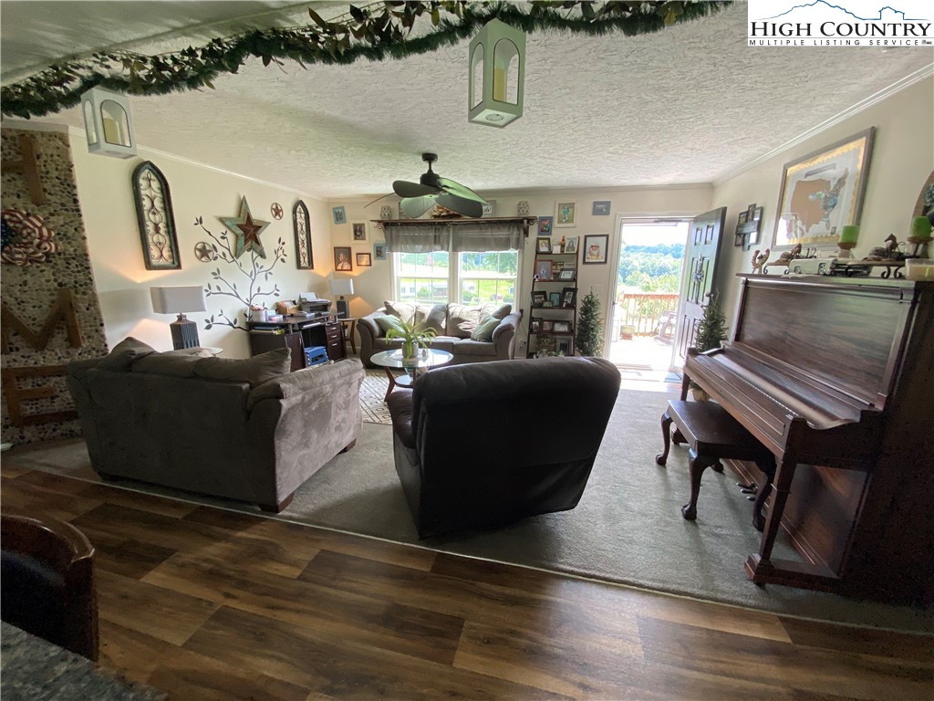 2316 Old Barrett Road Ennice, NC 28623 - Photo 22 of 47