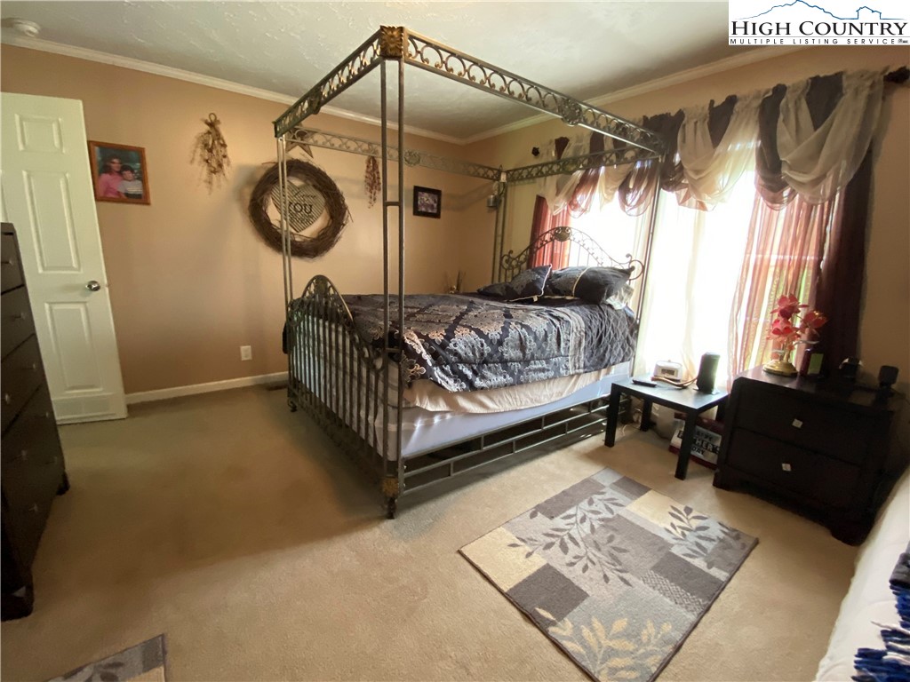 2316 Old Barrett Road Ennice, NC 28623 - Photo 30 of 47