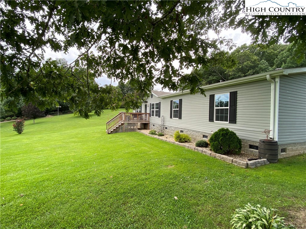 2316 Old Barrett Road Ennice, NC 28623 - Photo 3 of 47