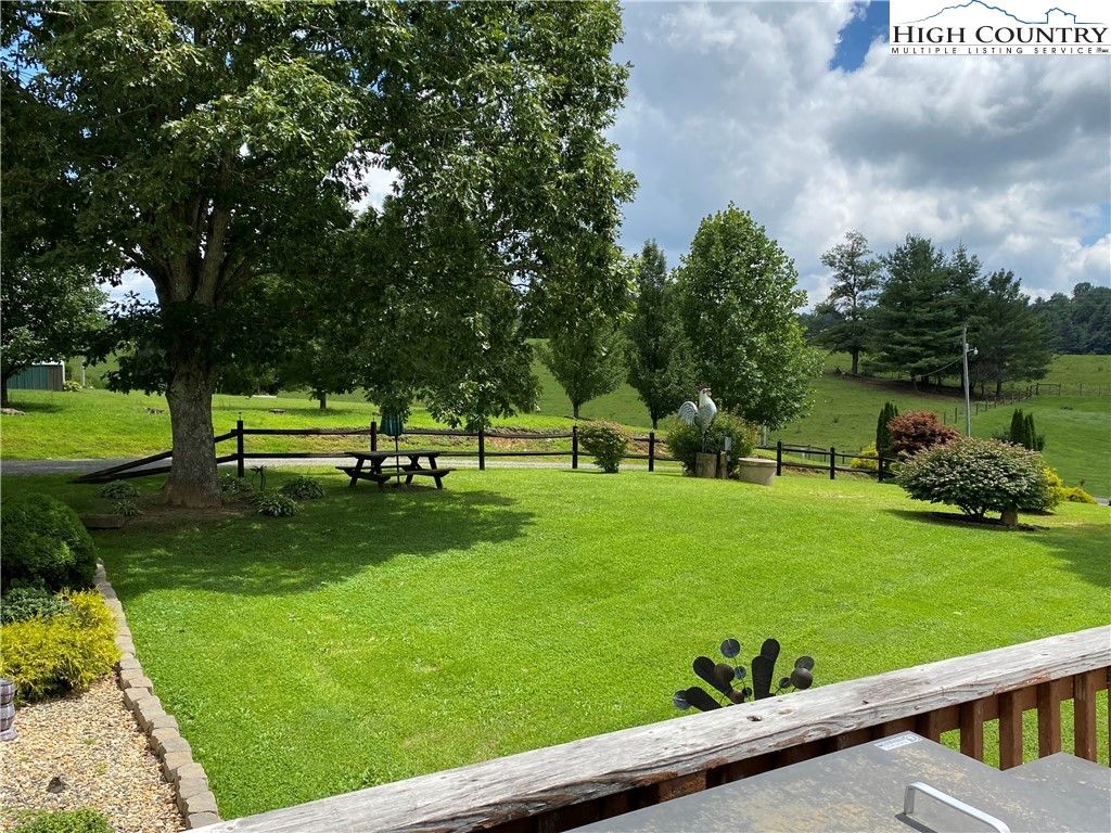 2316 Old Barrett Road Ennice, NC 28623 - Photo 7 of 47
