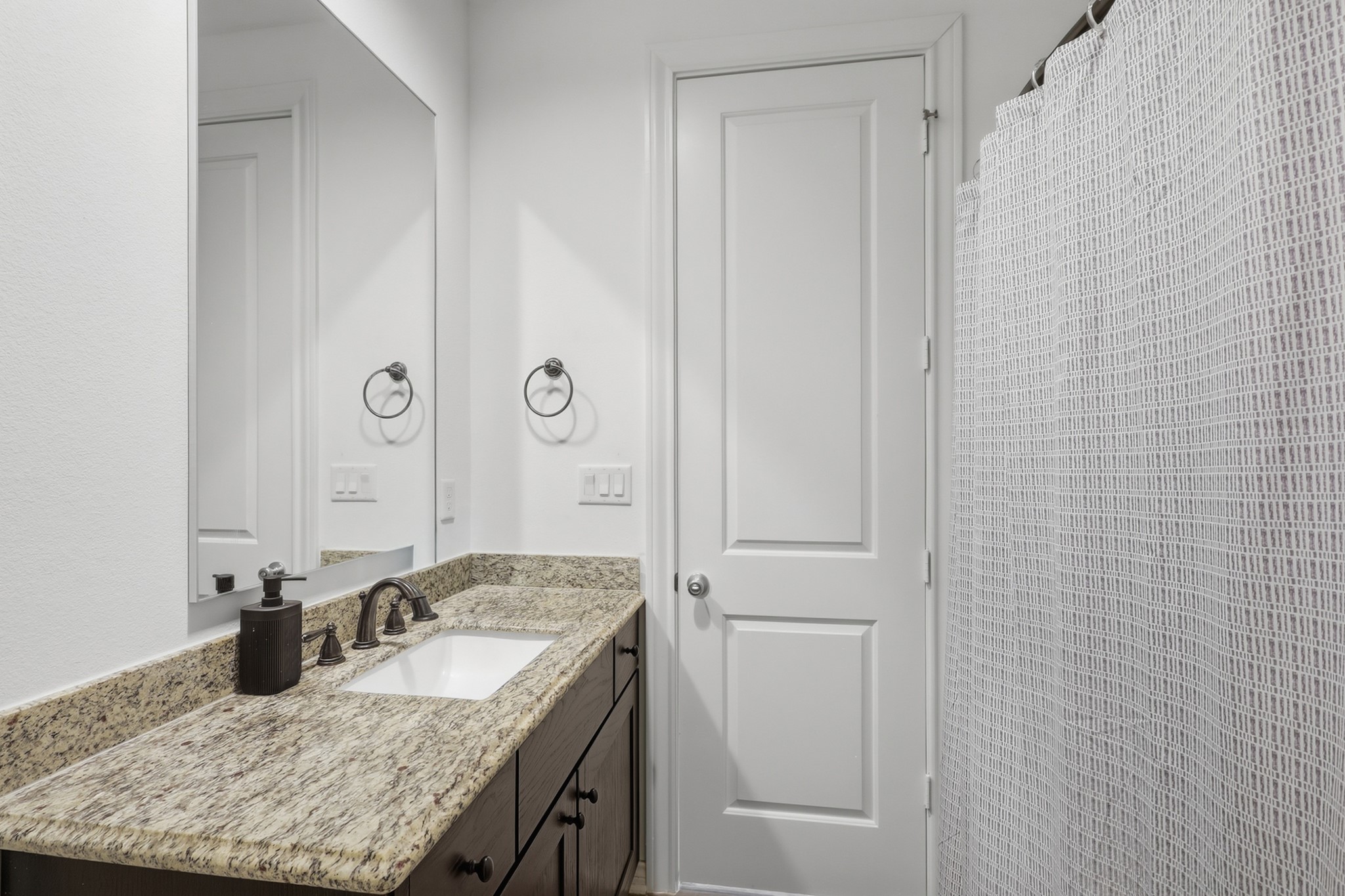 3237 Real Street, Unit A/B Houston, TX 77087 - Photo 15 of 27 Gallery Image 15