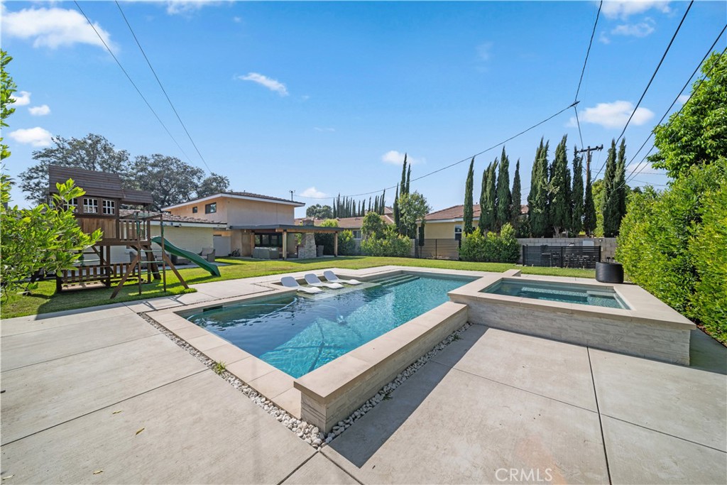 2736 Gilpin Way Arcadia, CA 91007 - Photo 4 of 46