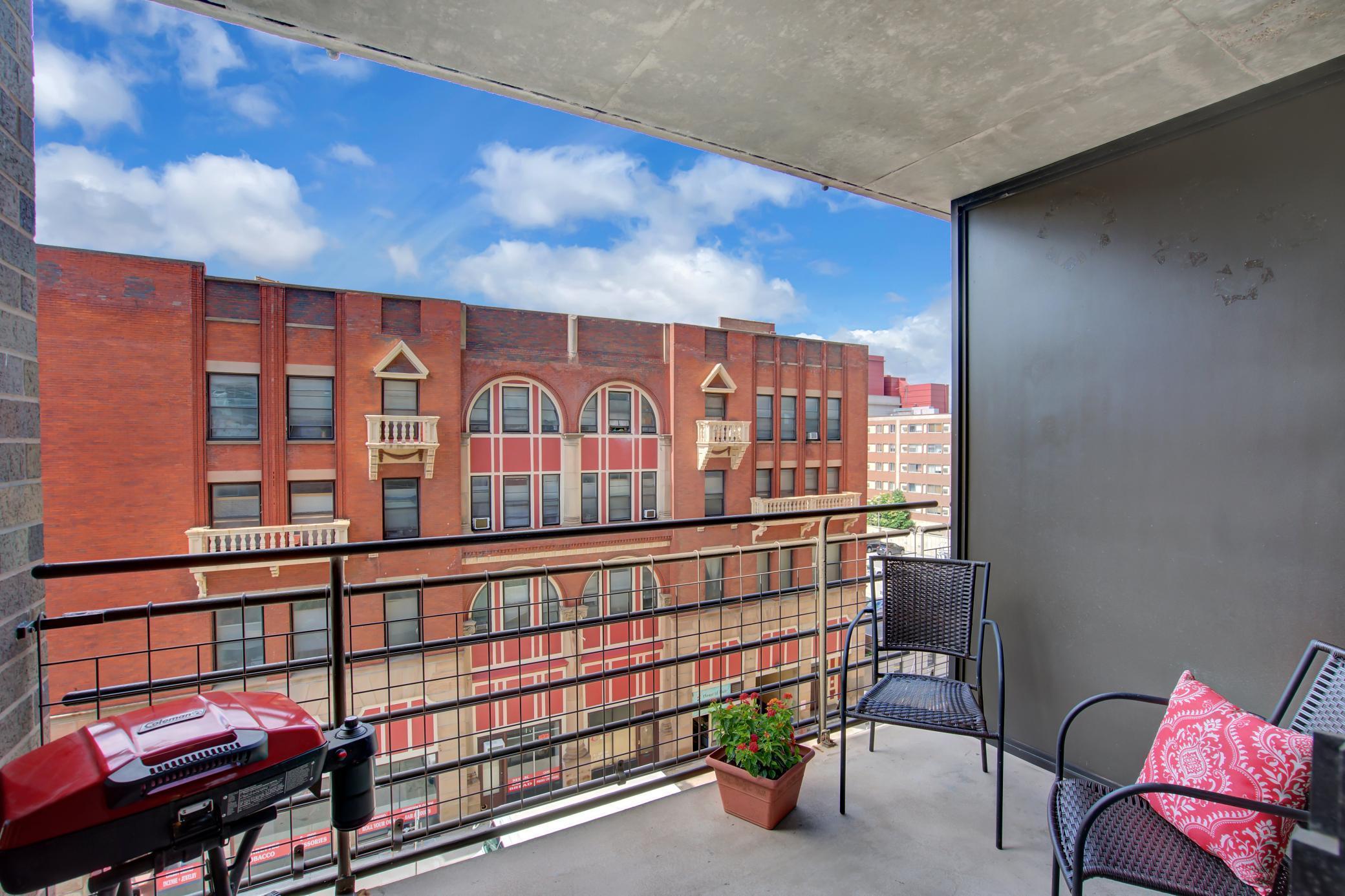 26 West 10th Street, Unit 502 St. Paul, MN 55102 - Photo 6 of 20