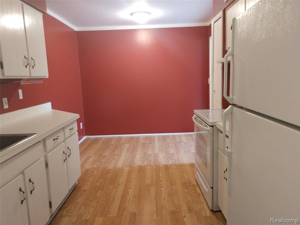 519 East University Drive, Unit 1408 Rochester, MI 48307 - Photo 10 of 18