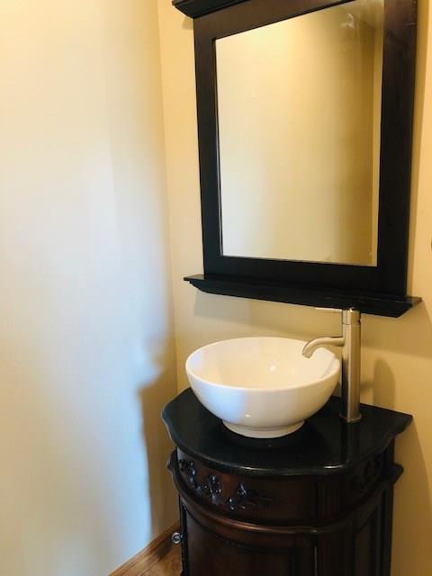 277 Holyoke Road Butler, PA 16001 - Photo 21 of 24 Updated half bath on lower level
