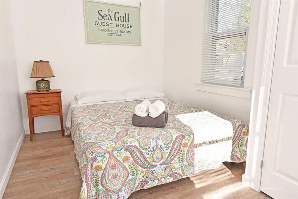 $2,000 | 109 Conanicus Road, Narragansett, RI 02882