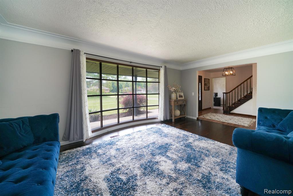 1875 Willowood Drive Rochester Hills, MI 48307 - Photo 17 of 55