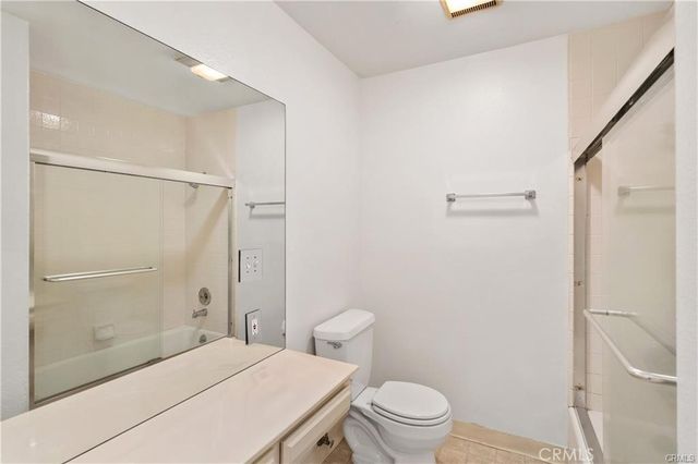 $2,840 | 4647 Willis Avenue, Unit 224, Sherman Oaks, CA 91403