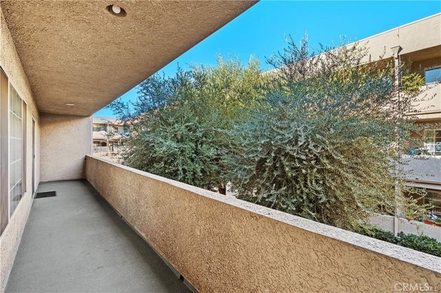 $2,840 | 4647 Willis Avenue, Unit 224, Sherman Oaks, CA 91403