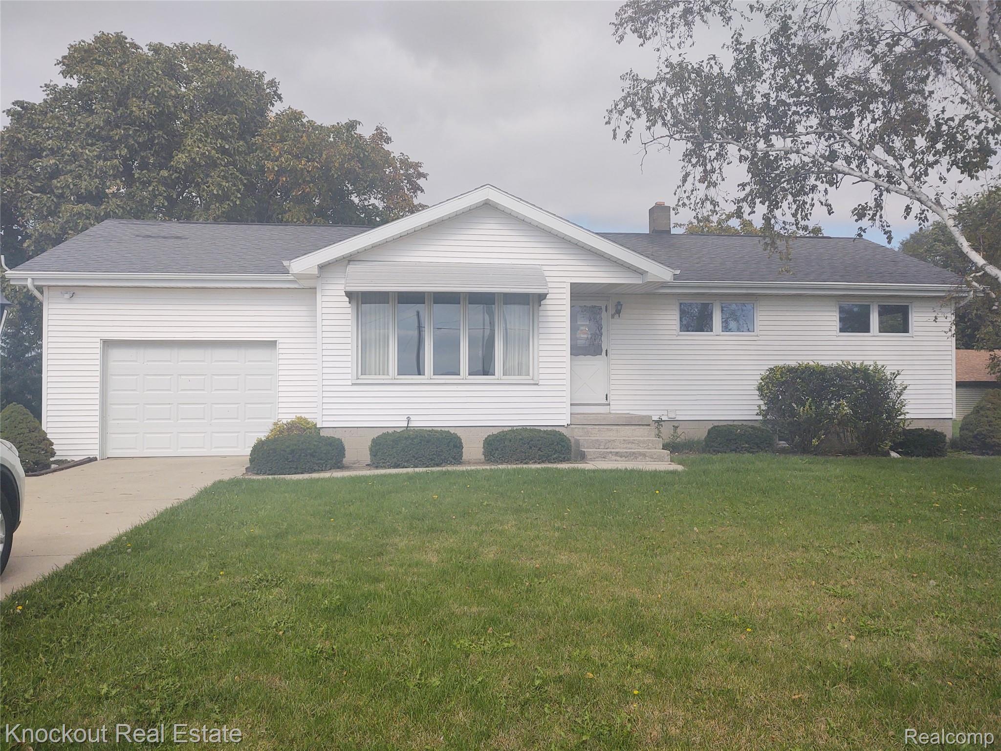 12715 Hack Road Reese, MI 48757 - Photo 1 of 14 IMG_20211006_140726029 (2).jpg