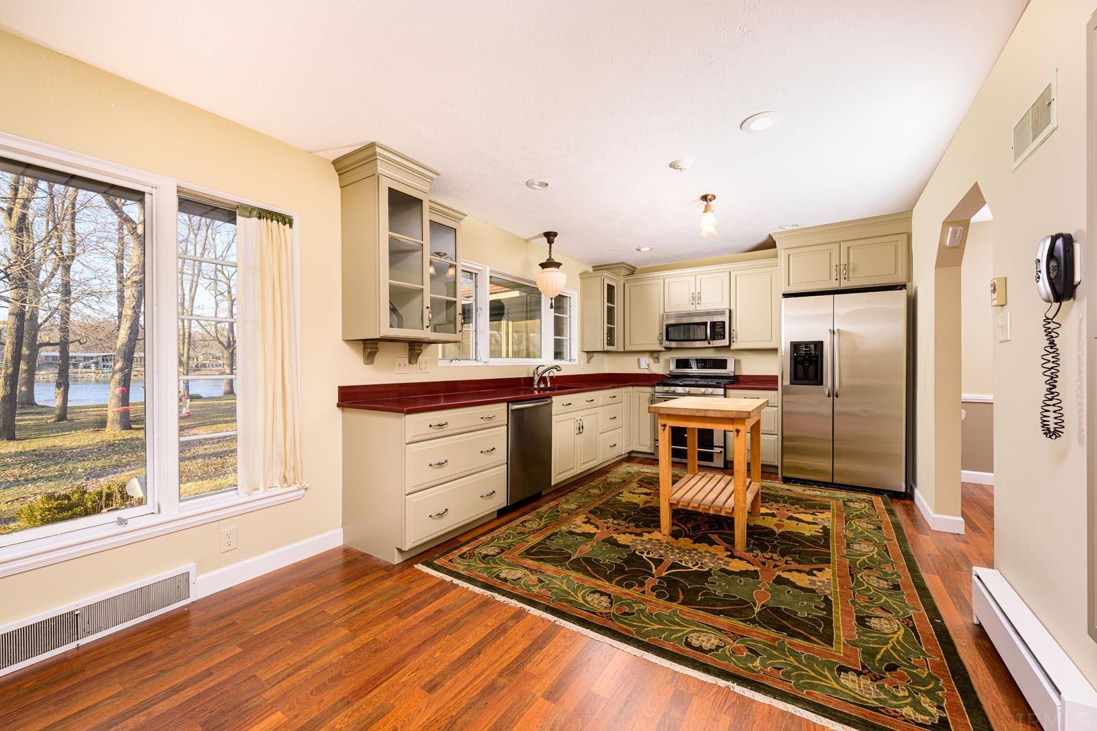 3528 Gordon Road Elkhart, IN 46516 - Photo 15 of 36 Gallery Image 15