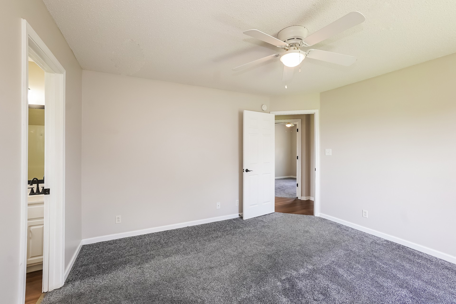 429 Filmore Road Oak Grove, KY 42262 - Photo 9 of 18