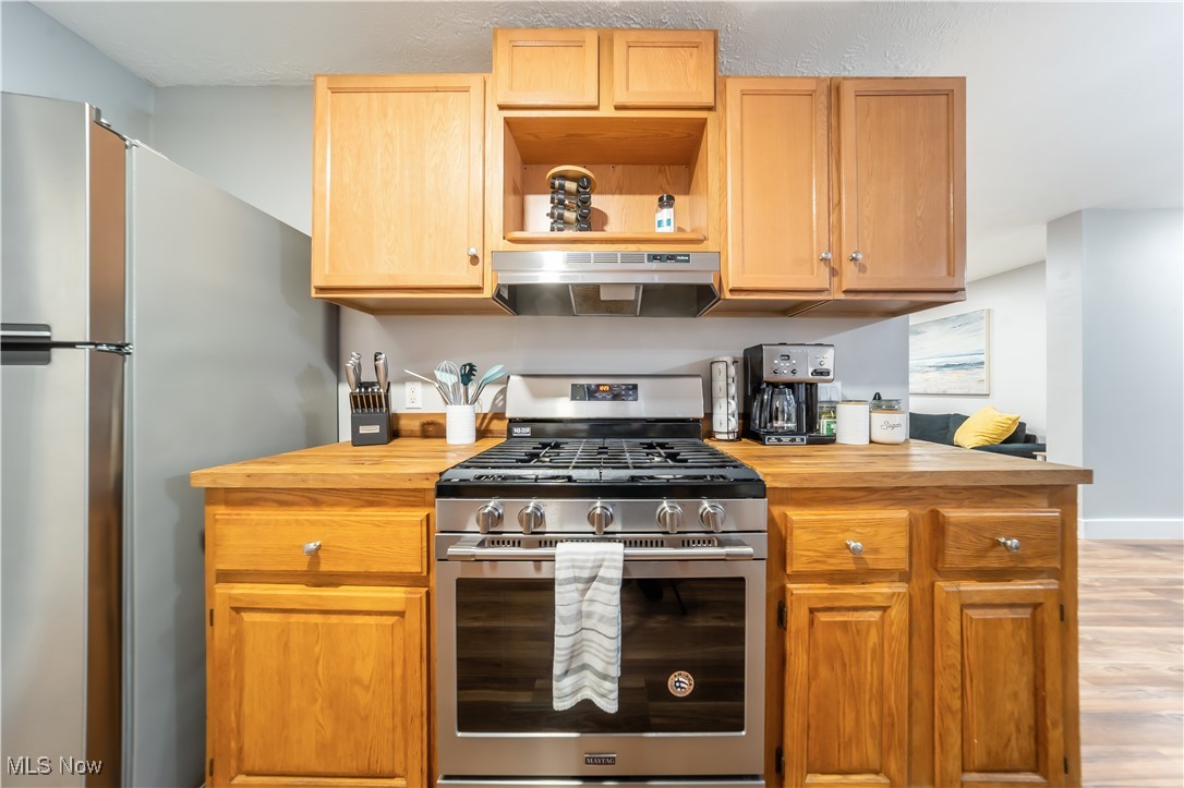 310 Essex Road Vermilion, OH 44089 - Photo 14 of 45