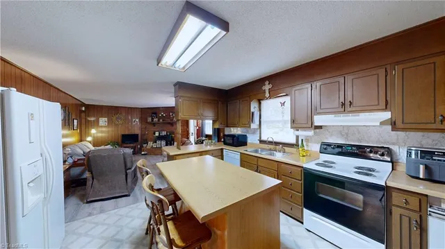 $344,900 | 4211 Village Drive, Trinity, NC 27370