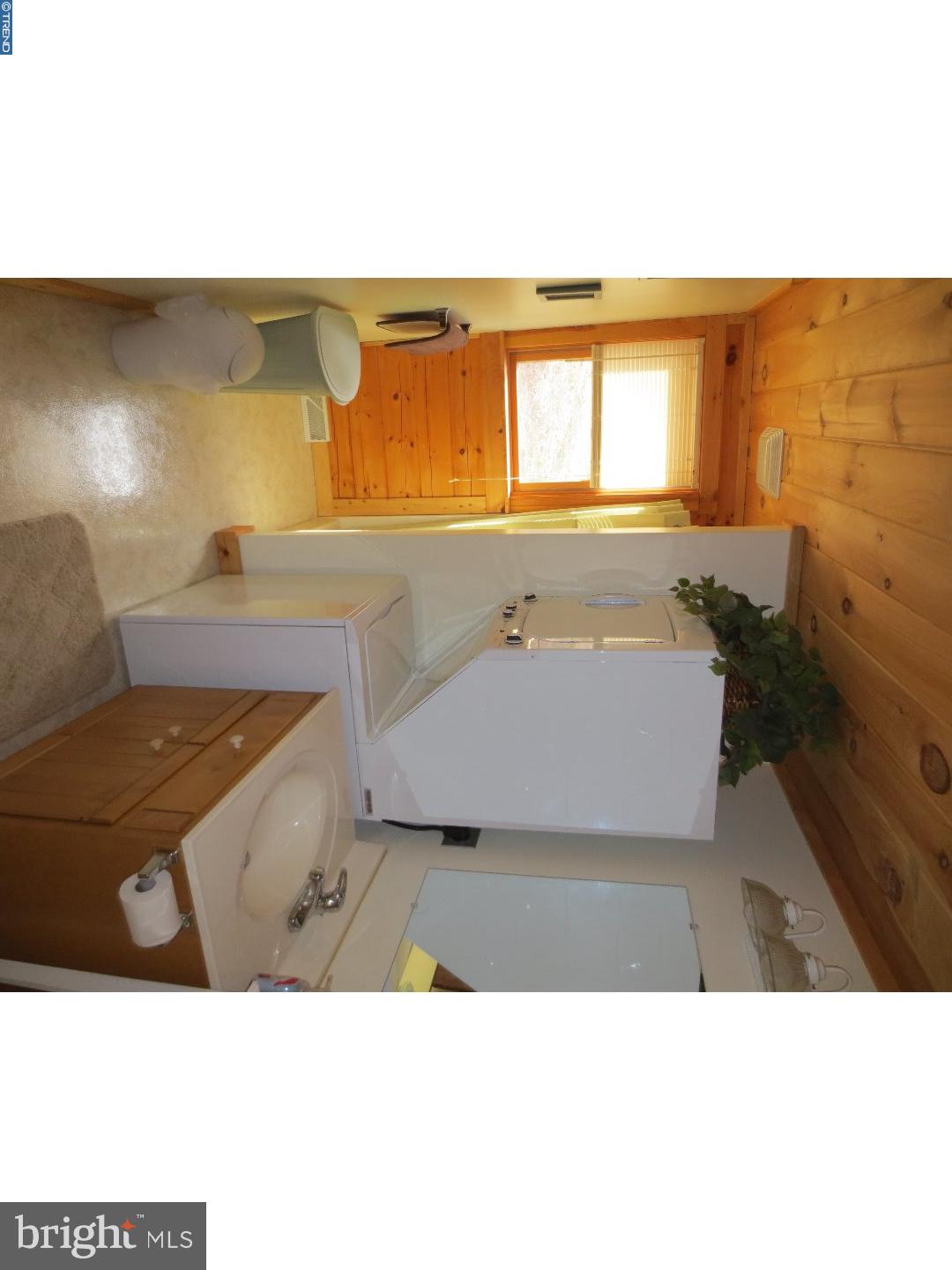 205 Laurel Ridge Road Reinholds, PA 17569 - Photo 17 of 25 Bathroom