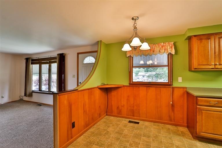 1024 North Indiana Street Griffith, IN 46319 - Photo 5 of 10 767x511