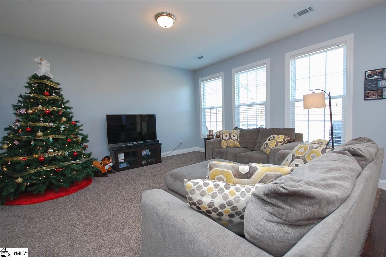 306 Meritage Street Greer, SC 29651 - Photo 3 of 28 Gallery Image 3