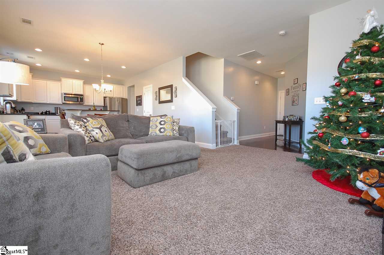 306 Meritage Street Greer, SC 29651 - Photo 4 of 28 Gallery Image 4