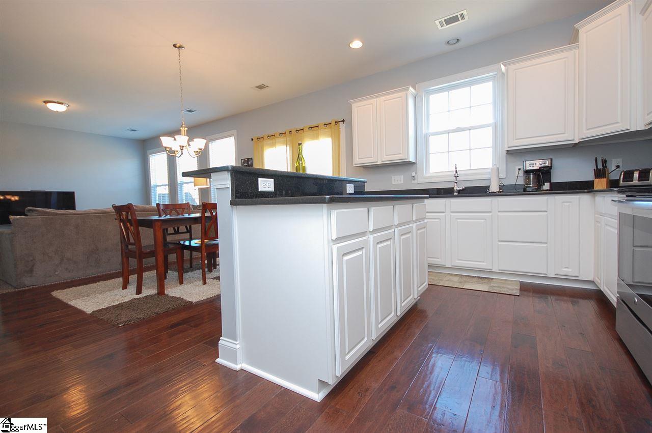 306 Meritage Street Greer, SC 29651 - Photo 8 of 28 Gallery Image 8