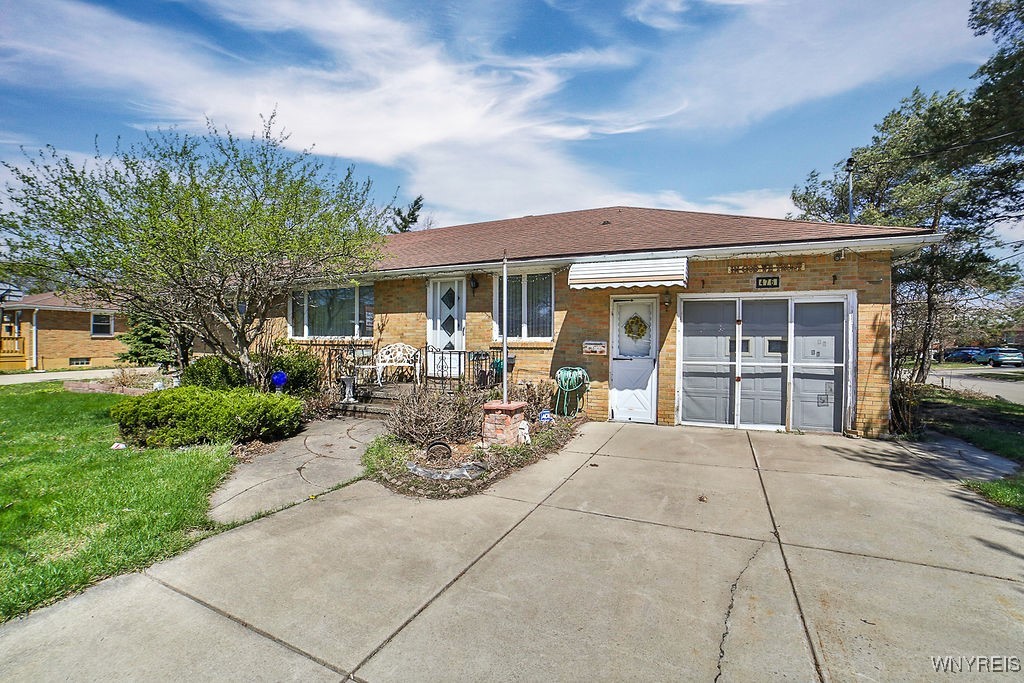 476 Center Road West Seneca, NY 14224 - Photo 1 of 1