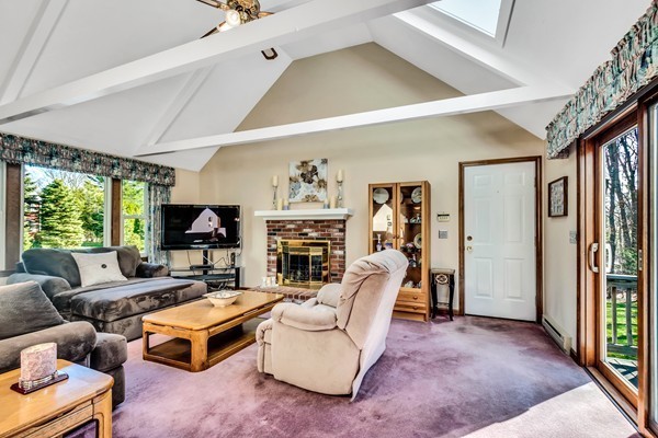 2 Newcastle Road Ashland, MA 01721 - Photo 8 of 25 Gallery Image 8