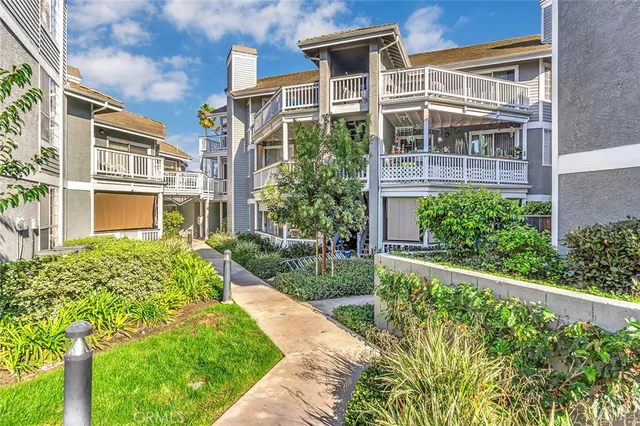 $619,900 | 10371 Garden Grove Boulevard, Unit 27, Garden Grove, CA 92843