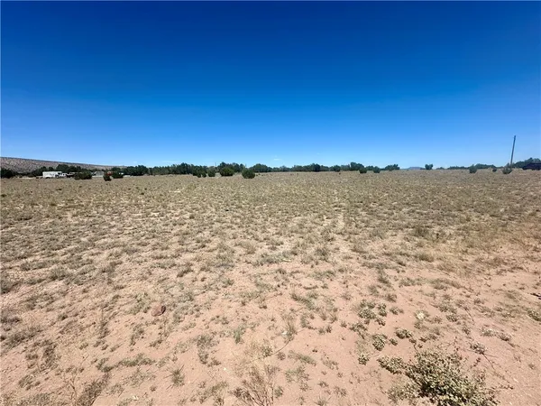$15,000 | 25510 Ventura Drive, Seligman, AZ 86337